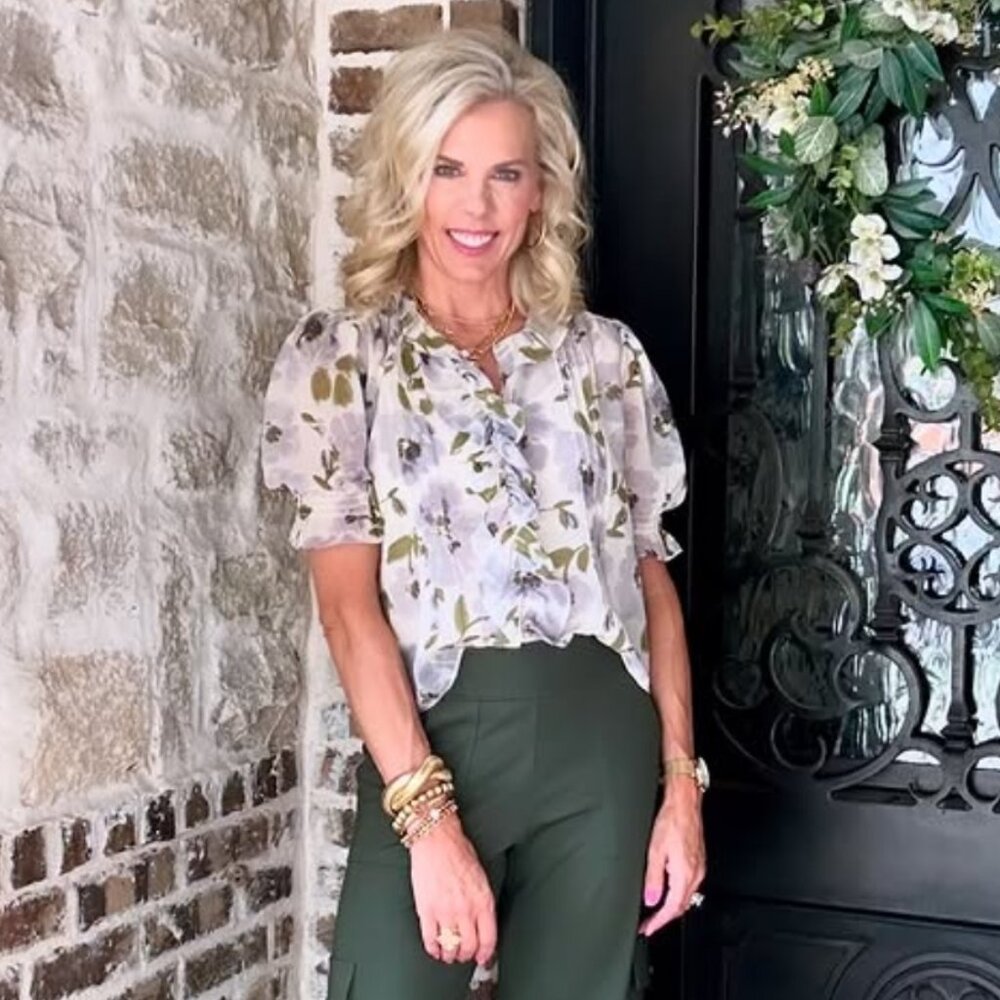 Cabi 4720 Printed Cherish Blouse Fall 2024 Large EUC